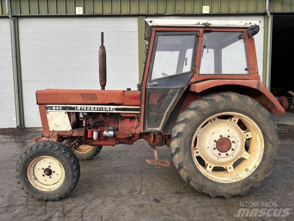 International 845 Tratores Agrícolas usados
