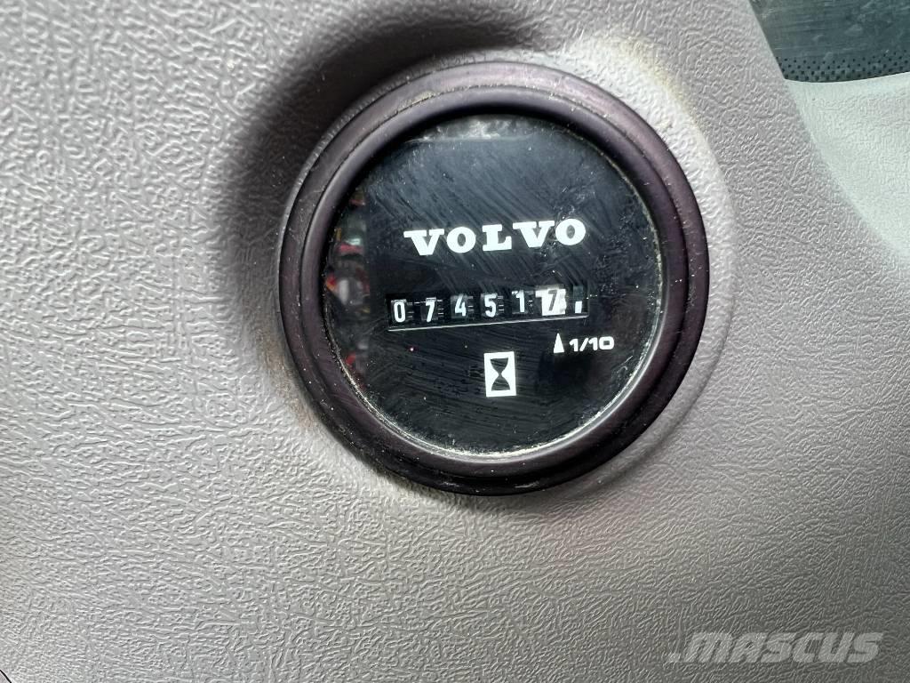 Volvo EC 200 E Escavadoras de rastos