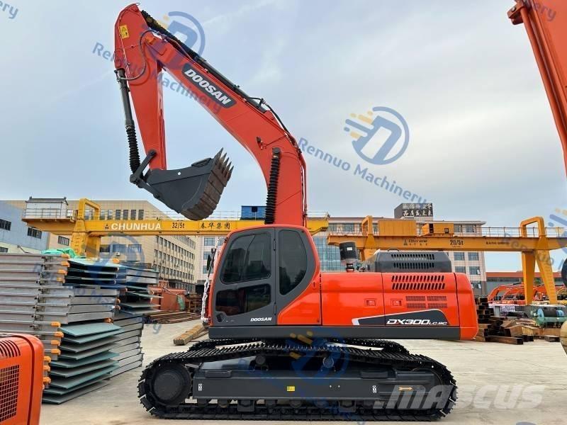 Doosan DX 300LC-9C Escavadoras de rastos