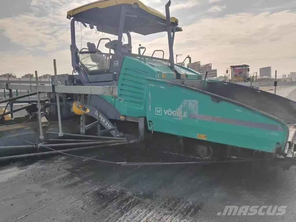 Vögele 2100 Pavimentadoras de asfalto