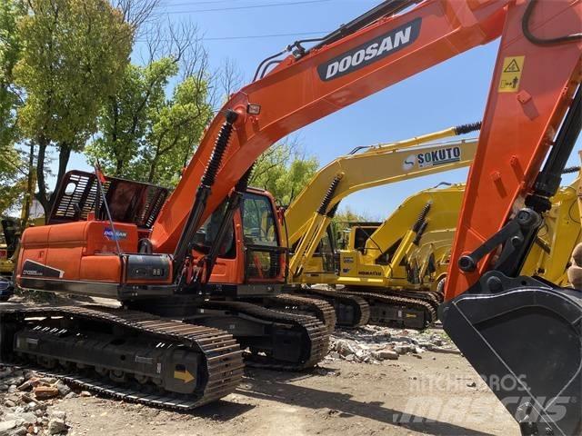 Doosan DX 225 LC Escavadoras de rastos