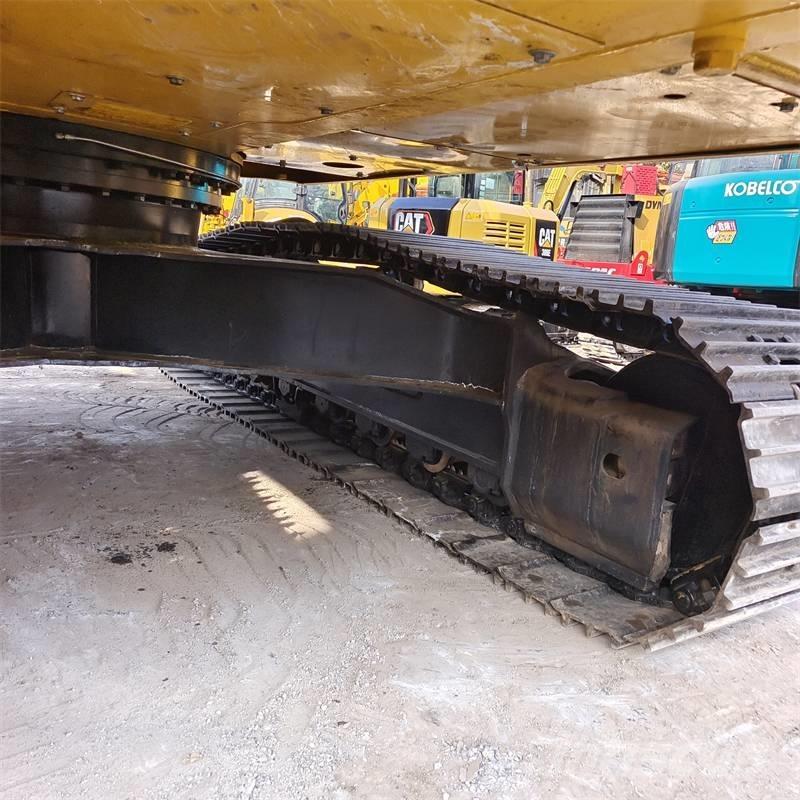 Komatsu PC 220-8 Escavadoras de rastos