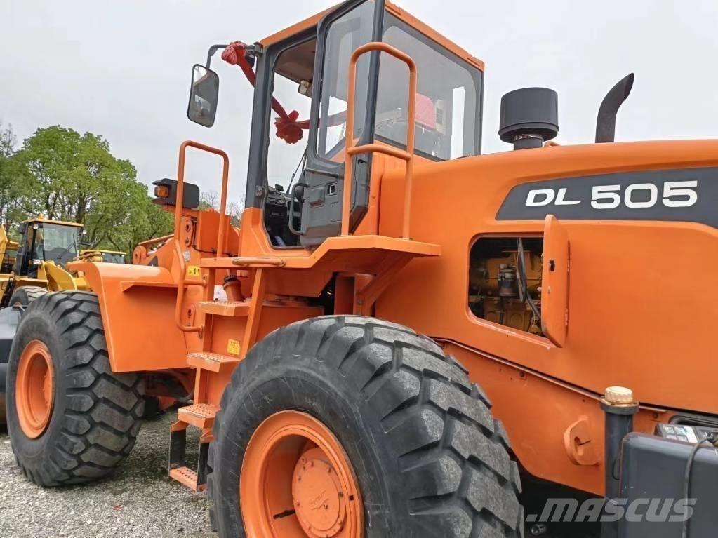 Doosan DL505 Pás carregadoras de rodas