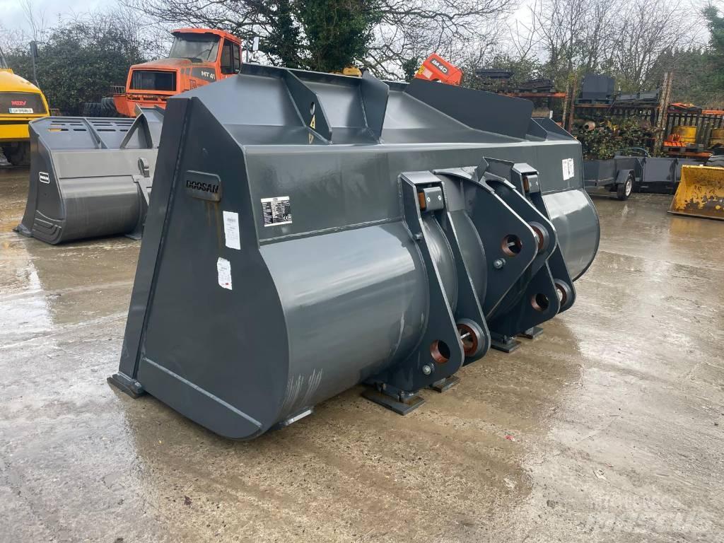 Doosan DL550 Baldes