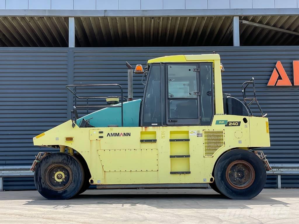 Ammann AP 240 Cilindros Compactadores de pneus