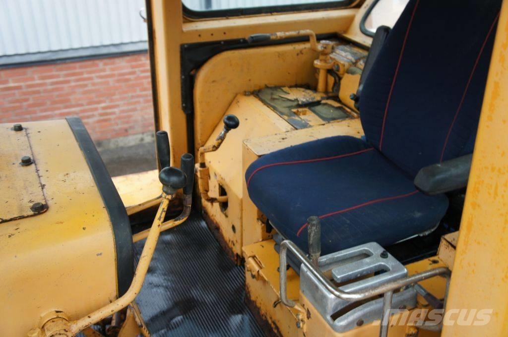 Komatsu D 155 A-1 Dozers - Tratores rastos