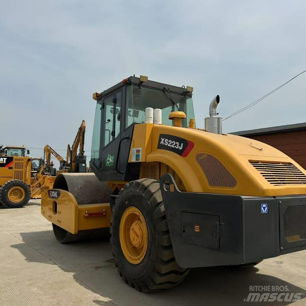 XCMG XS 223 J Cilindros Compactadores monocilíndricos