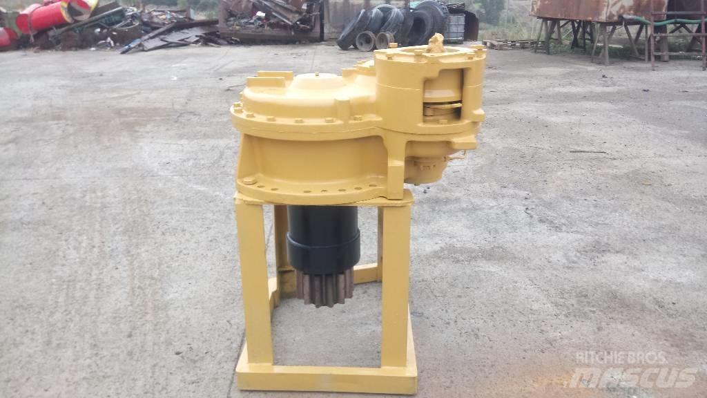 CAT 245 Transmissão