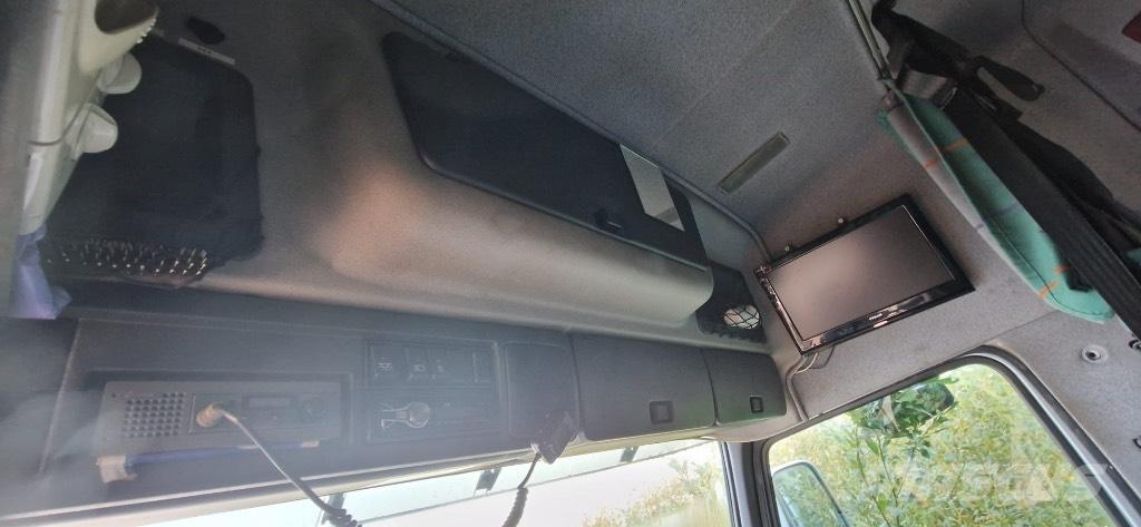 Volvo FH 12 460 Camiões de caixa fechada