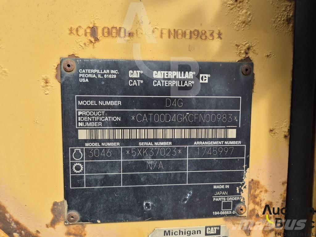 CAT D 4 G Dozers - Tratores rastos