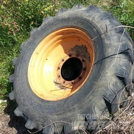 Case 580 SLE Jante Pneus, Rodas e Jantes