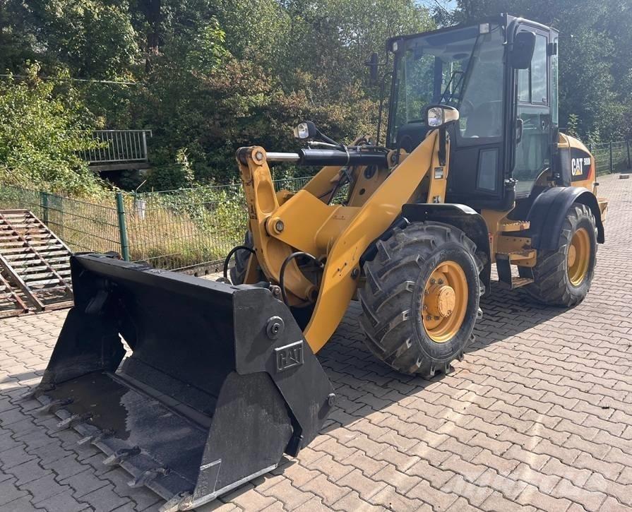 CAT 908M Radlader Pás carregadoras de rodas