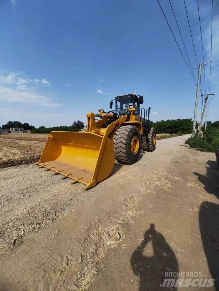Komatsu WA 470-3 Pás carregadoras de rodas