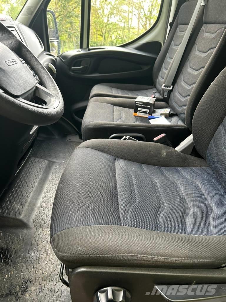 Iveco Daily 35C16 Caixa fechada