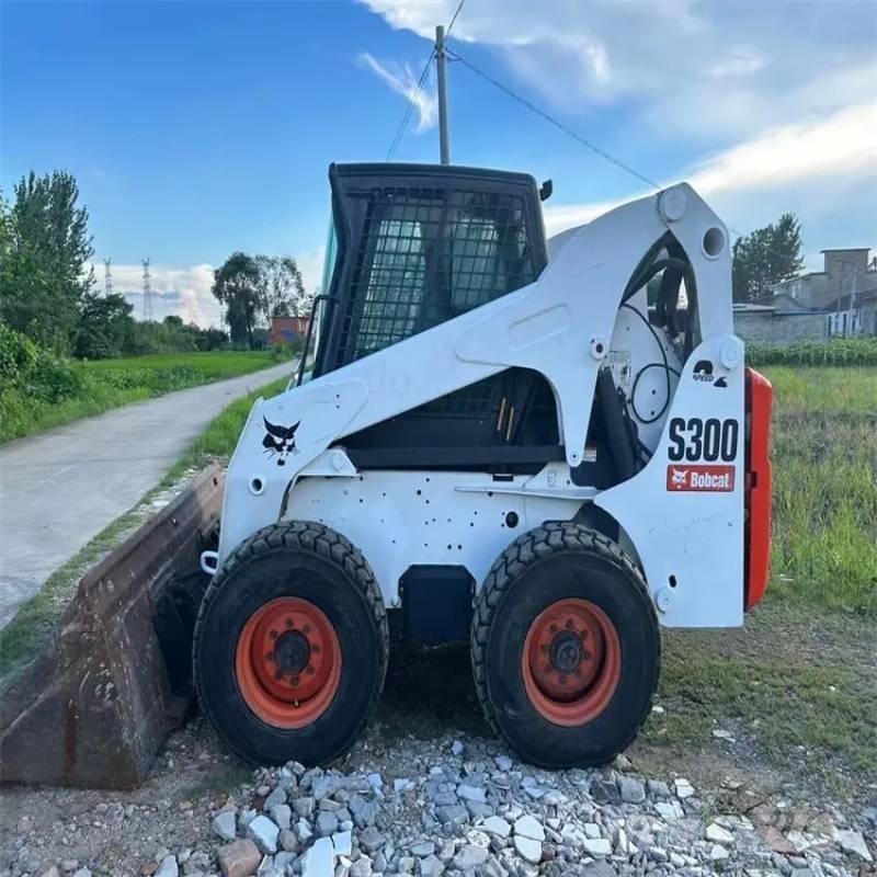 Bobcat S 300 Carregadoras de direcção deslizante