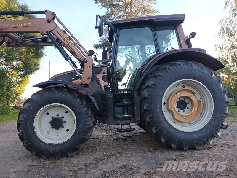 Valtra N 141 Tratores Agrícolas usados