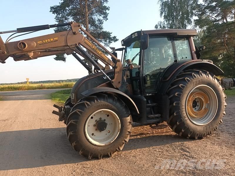 Valtra N 141 Tratores Agrícolas usados