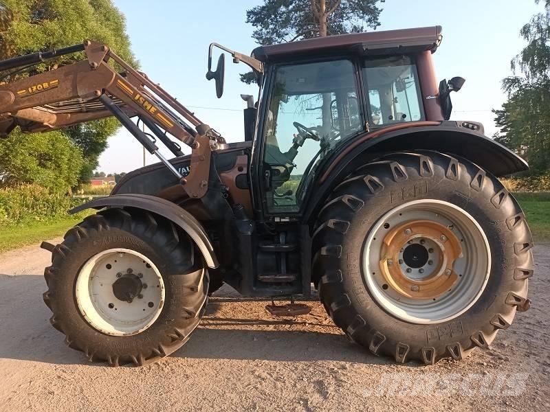 Valtra N 141 Tratores Agrícolas usados