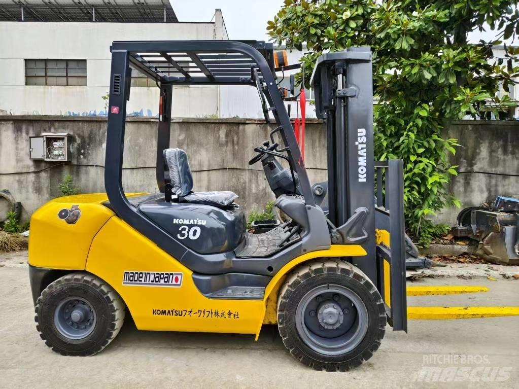 Komatsu FD 30 T-17 Empilhadores Diesel