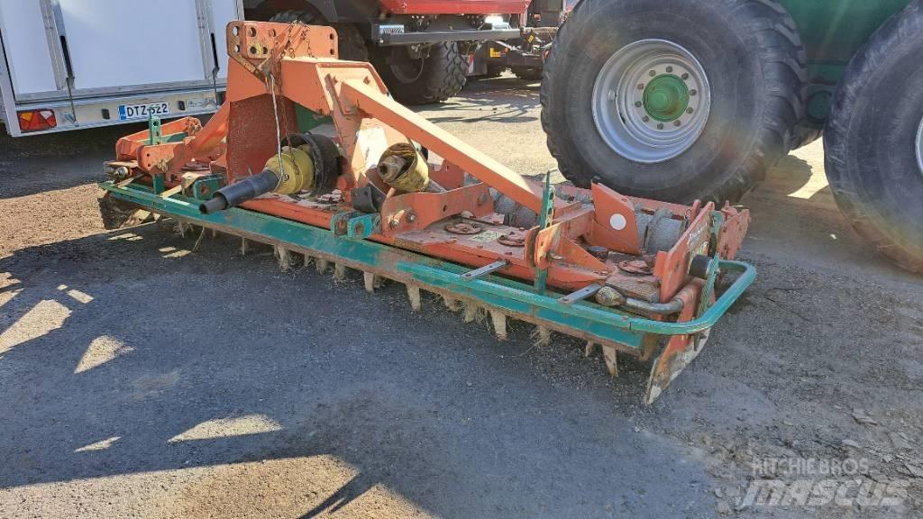 Kverneland NG 12/300 Grades mecânicas e moto-cultivadores