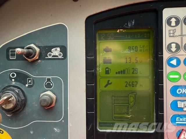 Manitou 160 ATJ Elevadores braços articulados