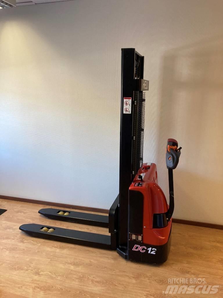 Heli CDD 12J Empilhador para operador externo
