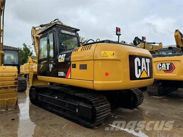 CAT 320 D2 L Escavadoras de rastos