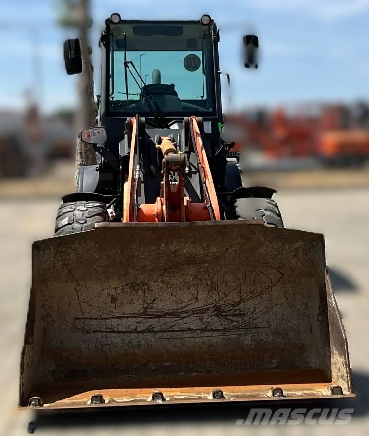 Komatsu WA 80-6 Pás carregadoras de rodas