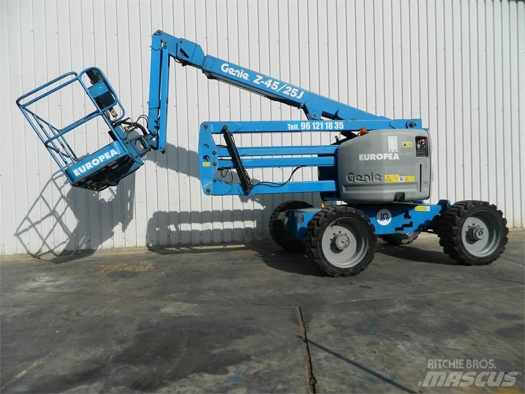Genie Z45 25J Elevadores braços articulados