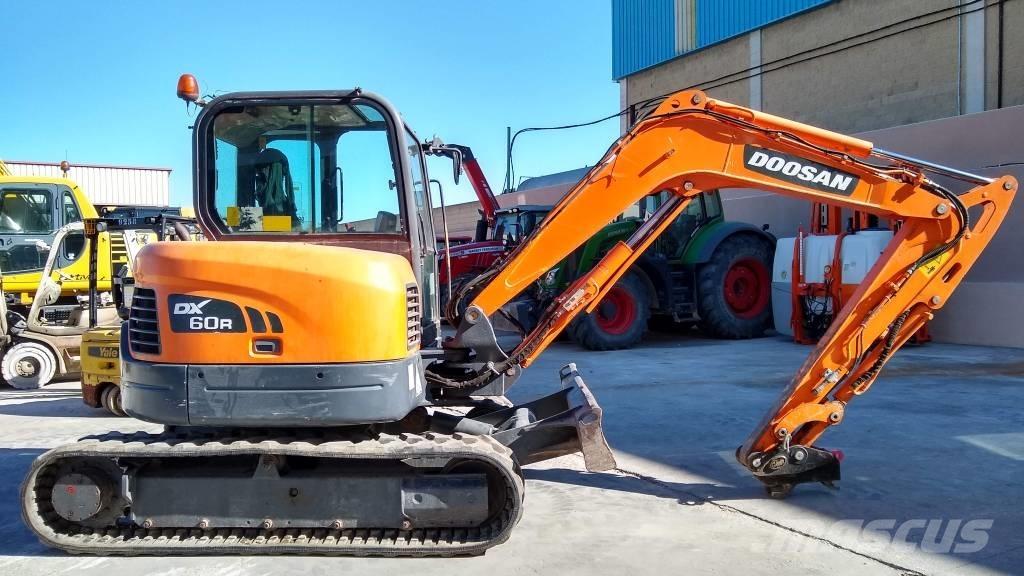 Doosan DX 60 R Mini Escavadoras <7t
