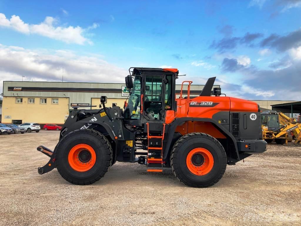 Develon DL 320-7 Pás carregadoras de rodas