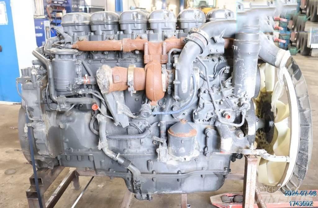 Scania P 360 Motores