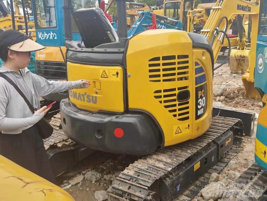 Komatsu PC 30 Mini Escavadoras <7t