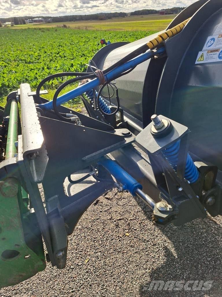 Snowek Alueaura Lâminas de neve e arados