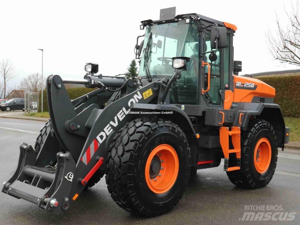 Develon DL 250-7 Pás carregadoras de rodas