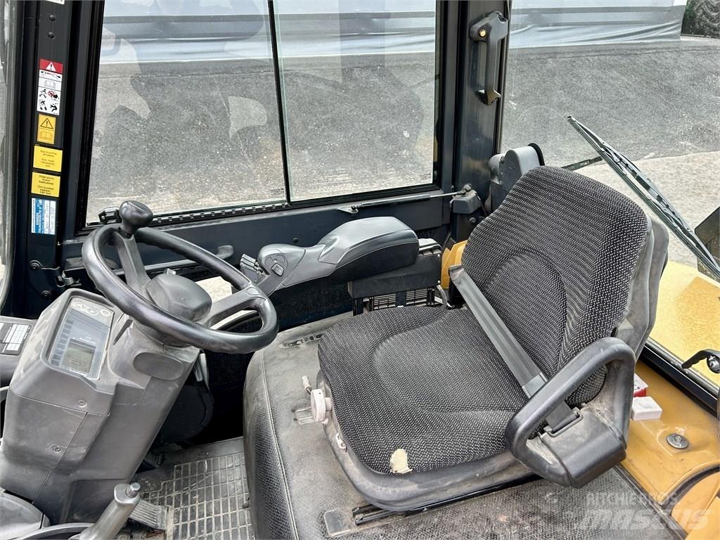 CAT DP 25 NT Empilhadores Diesel