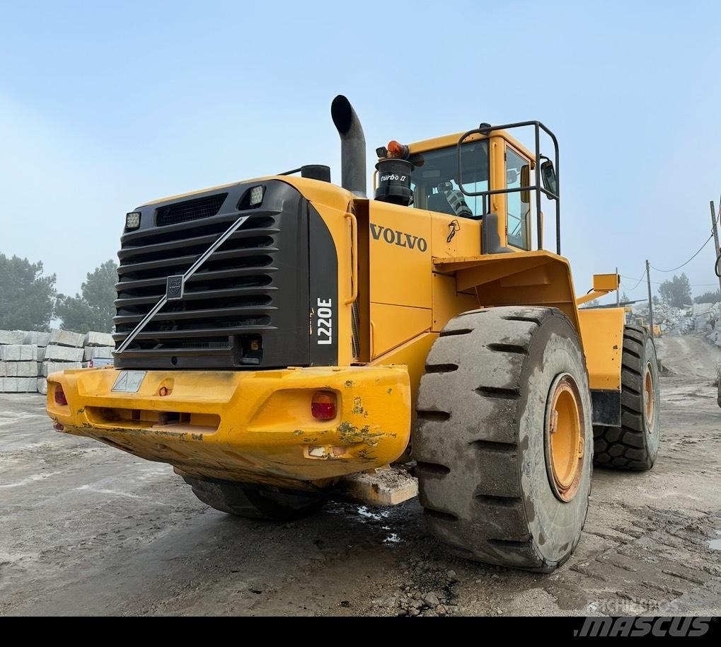 Volvo L 220 E Pás carregadoras de rodas