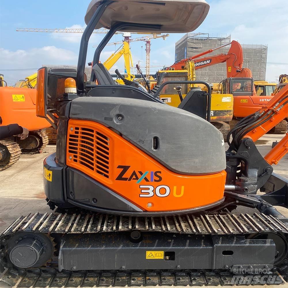 Hitachi ZX 30 U Mini Escavadoras <7t