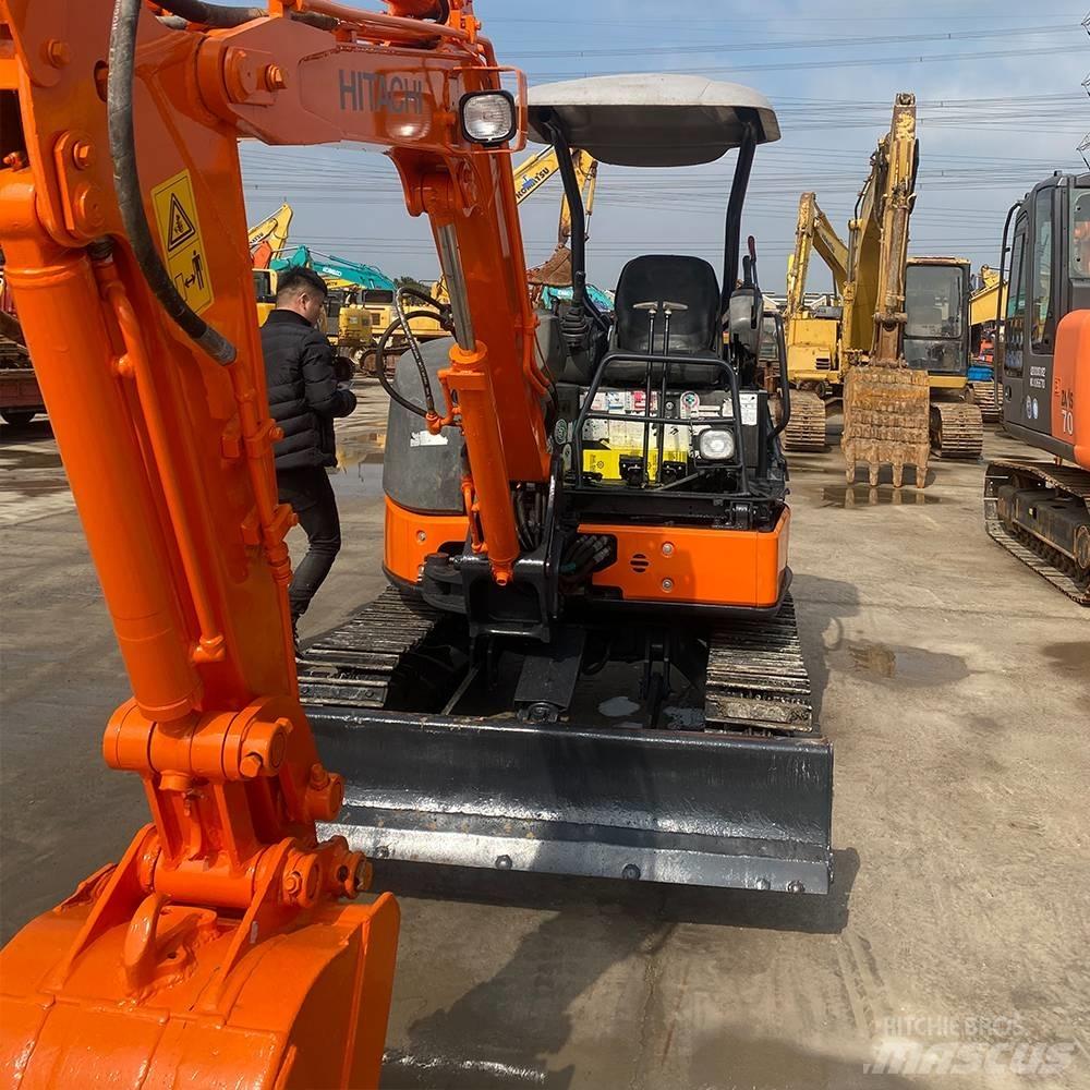 Hitachi ZX 30 U Mini Escavadoras <7t