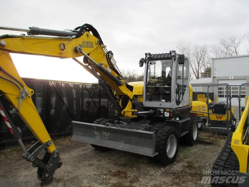 Wacker Neuson EW 100 Escavadoras de rodas