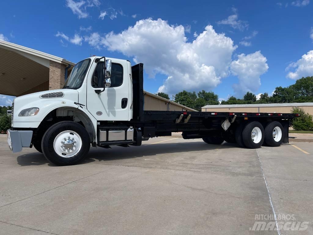 Freightliner M 106 Camiões estrado/caixa aberta