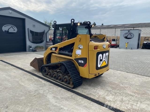 CAT 247 B 3 Carregadoras de direcção deslizante
