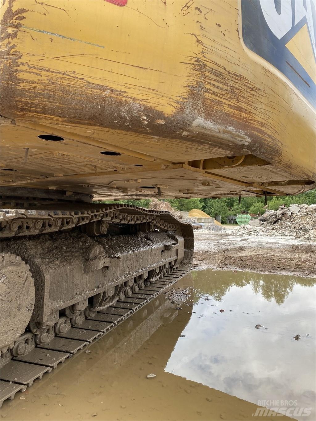 CAT 326 FLN Escavadoras de rastos