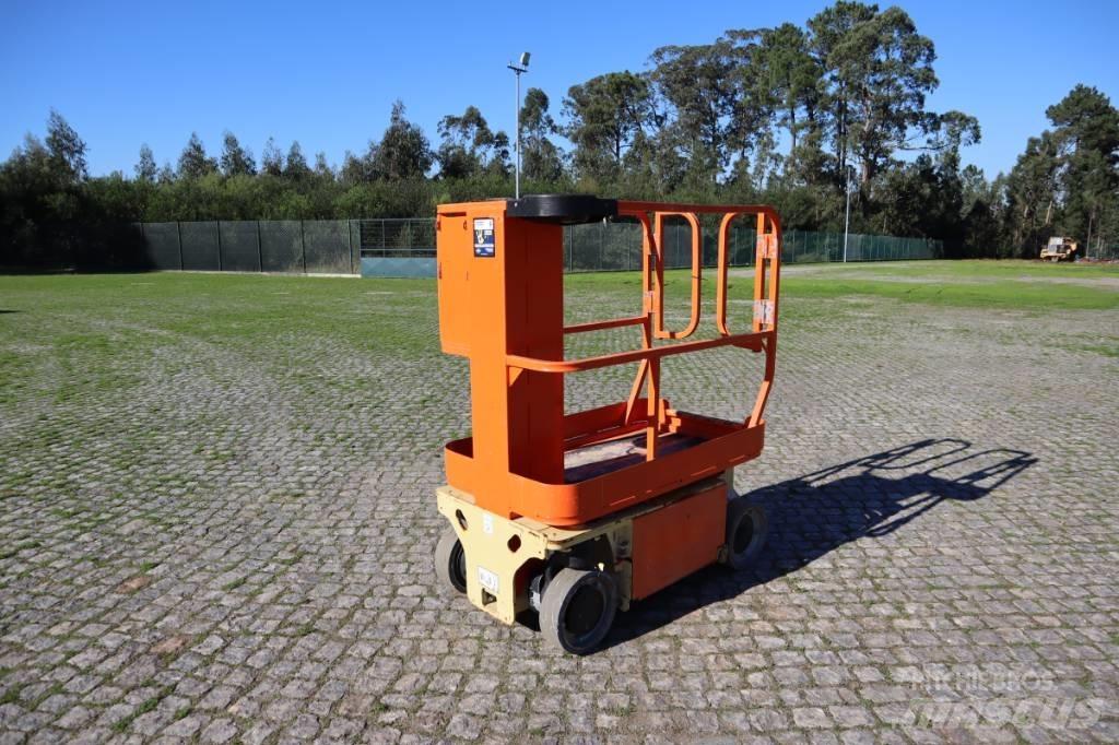 JLG 1230ES (5.66 m) Plataformas de Mastro Vertical