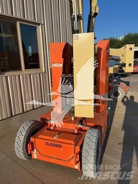 JLG E300AJP Elevadores braços articulados