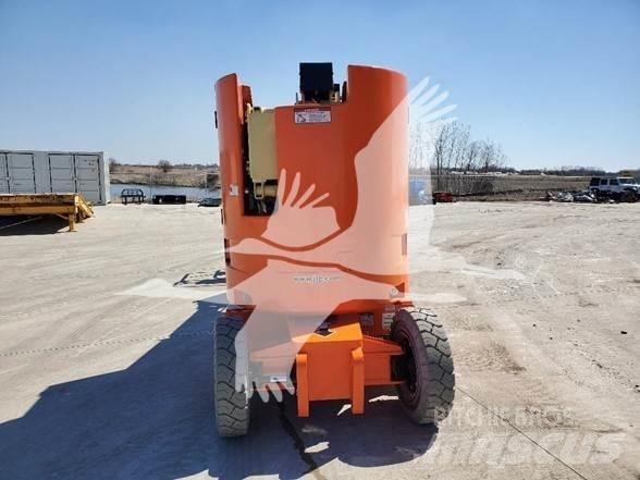 JLG E300AJP Elevadores braços articulados