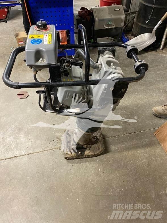 Sakai RS65 Cilindros rebocados vibratórios