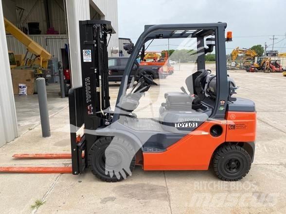 Toyota 8FGU25 Empilhadores Diesel