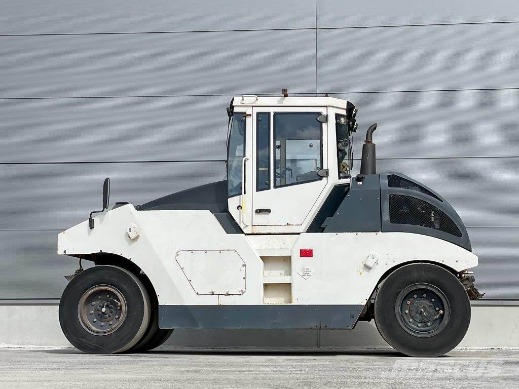 Bomag BW 24 RH Cilindros Compactadores de pneus