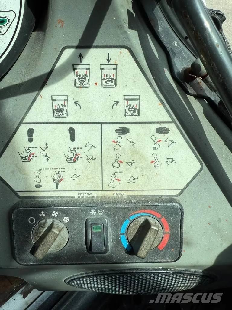 Bobcat T650 Carregadoras de direcção deslizante